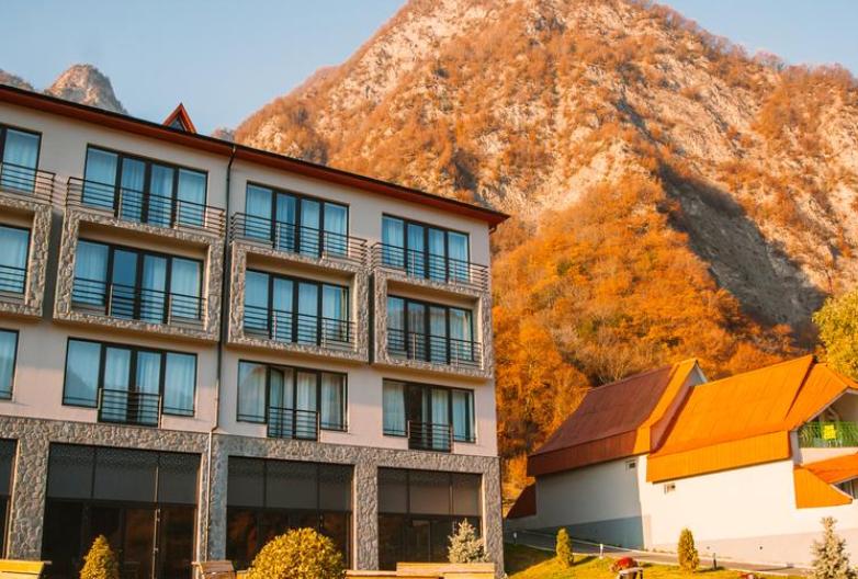 Yurd Hotel Qax Exterior photo