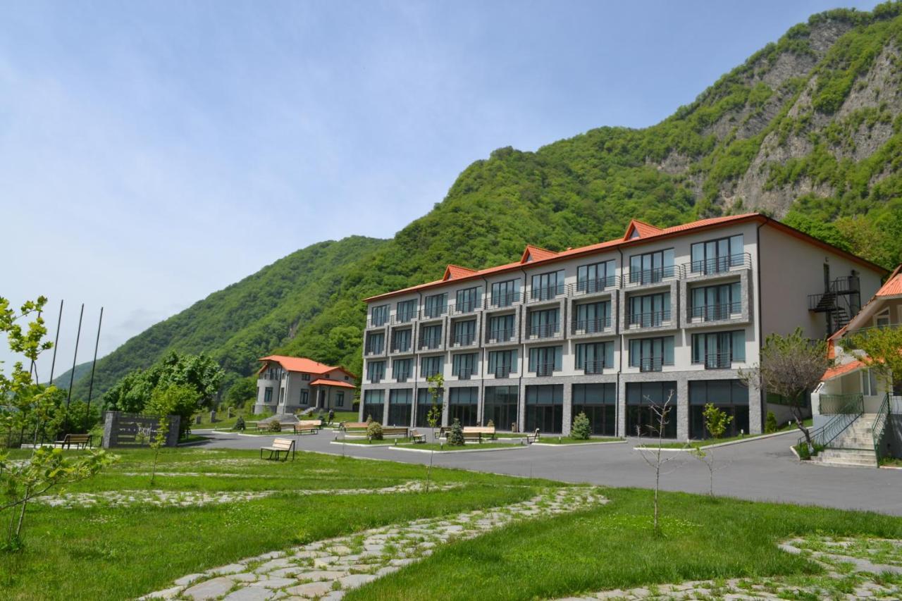 Yurd Hotel Qax Exterior photo