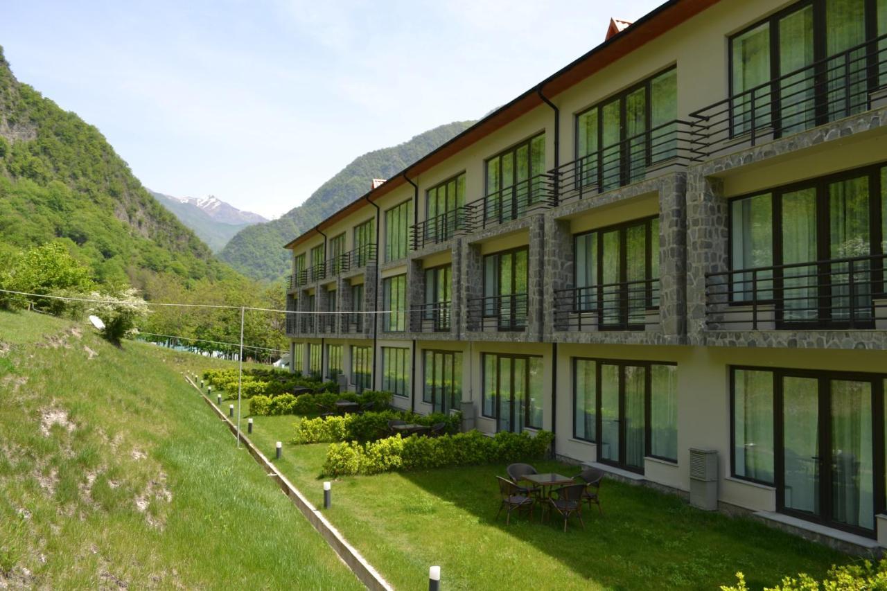 Yurd Hotel Qax Exterior photo