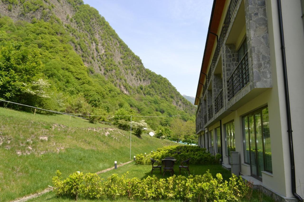 Yurd Hotel Qax Exterior photo